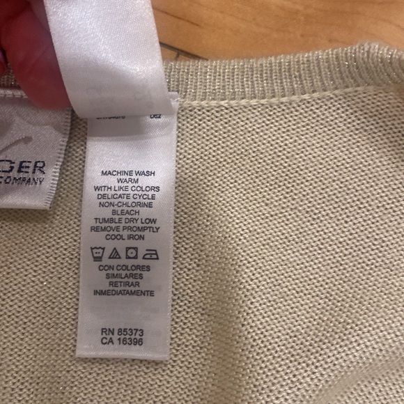 Liz Claiborne long sleeved v-neck button down Shimmering Gold Cardigan sze Small - Picture 13 of 14